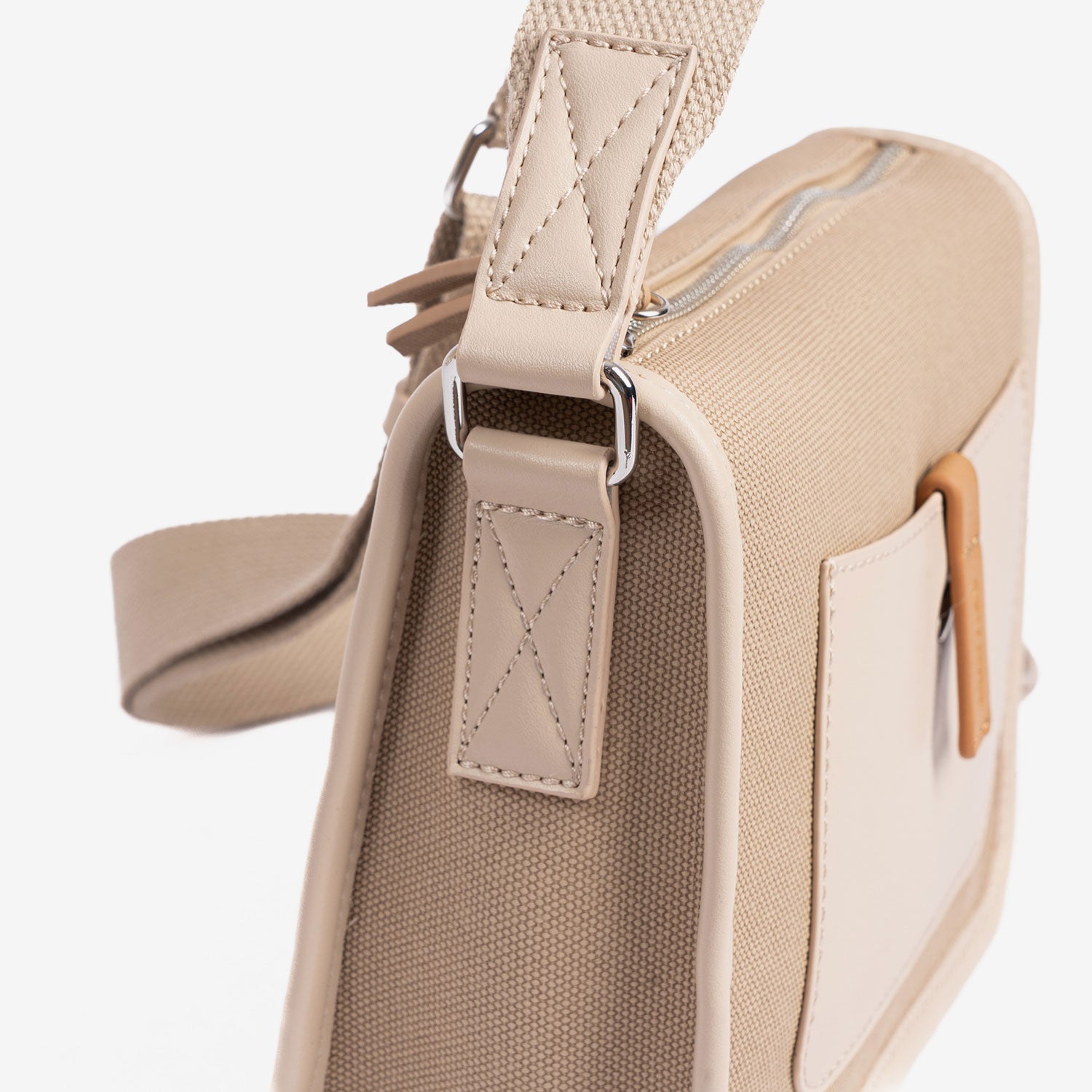 Bolsa de ombro para mulher, Série Pop. 24x17x10 cm