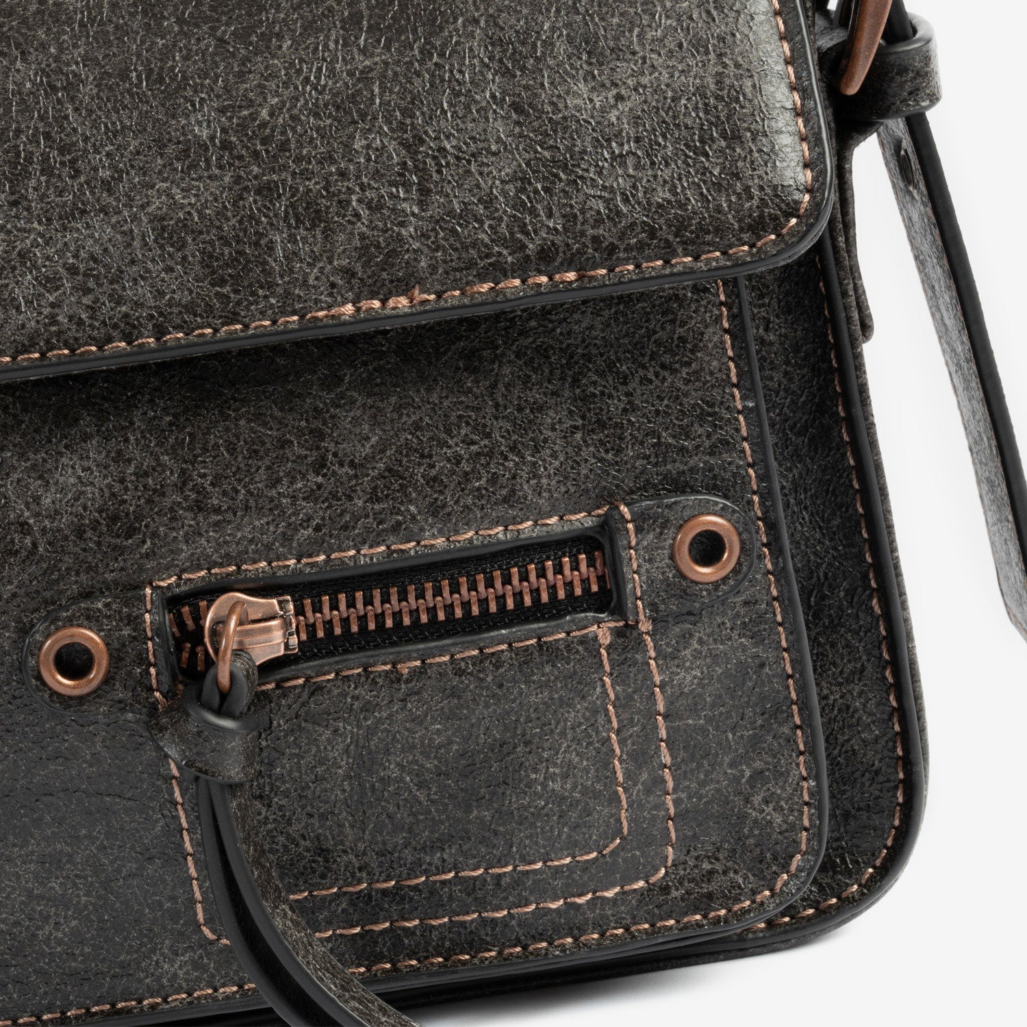 Bolso de hombro, Serie Salzburgo. 26x15x11 cm
