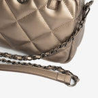 Bolso de mano con bandolera Kemi