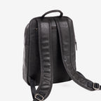 Mochila preta para homem, Coleção Jovem. 27x36x09 cm
