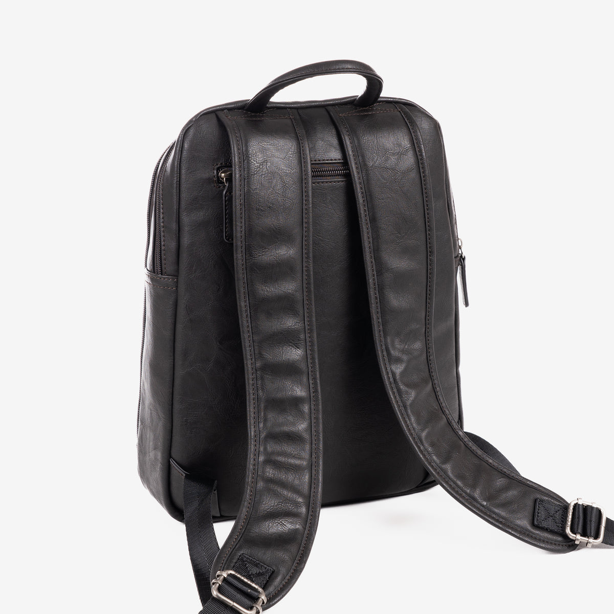 Mochila preta para homem, Coleção Jovem. 27x36x09 cm