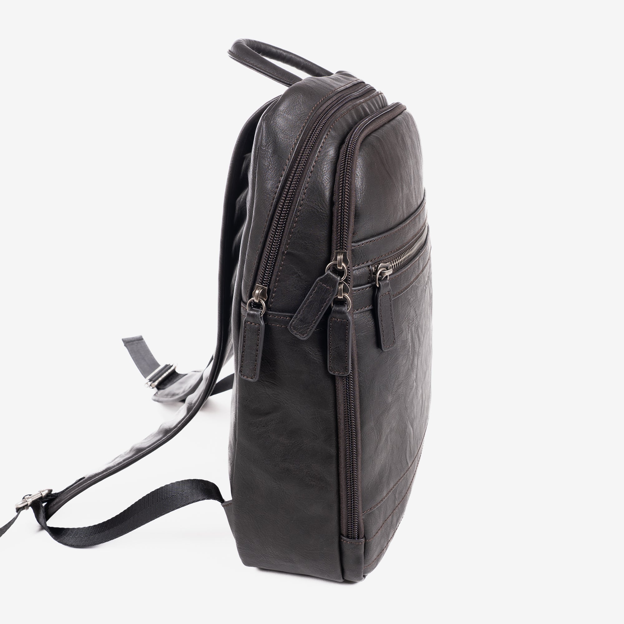 Mochila preta para homem, Coleção Jovem. 27x36x09 cm