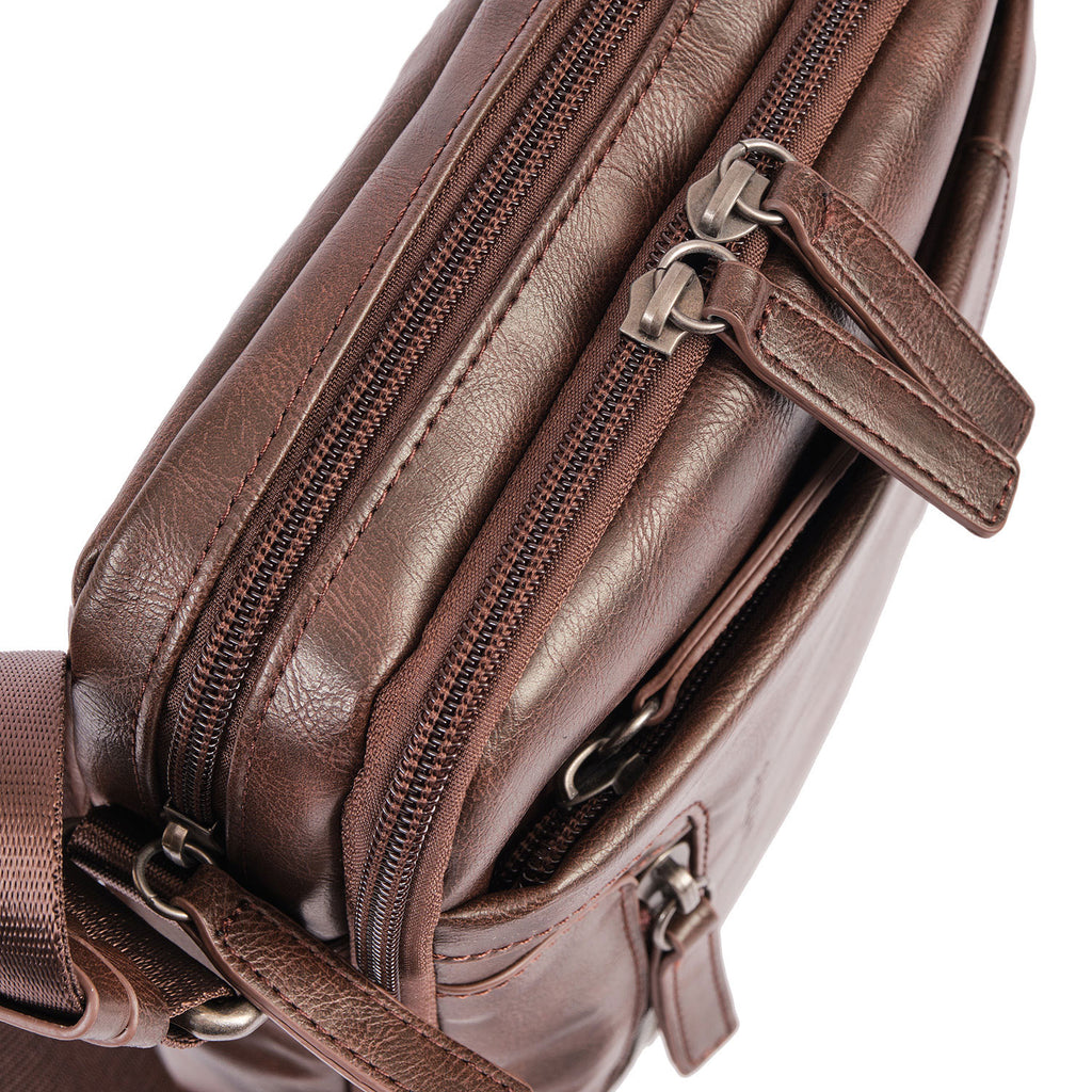 Bolsa de mensageiro para homem, linha Youth. 19x24 cm