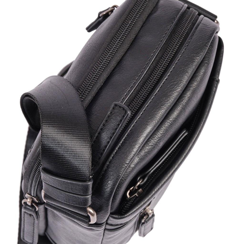 Bolsa de mensageiro para homem, linha Youth. 17x22 cm