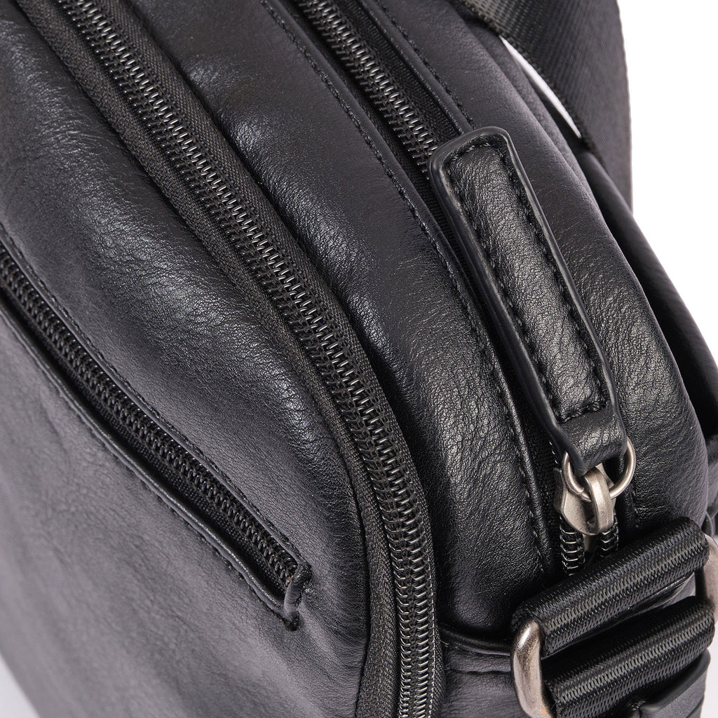Bolsa de mensageiro para homem, linha Youth. 17x22 cm