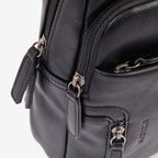Bolsa mensageiro para homem, linha Youth. 19x29x06 cm