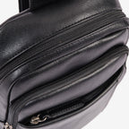 Bolsa mensageiro para homem, linha Youth. 19x29x06 cm
