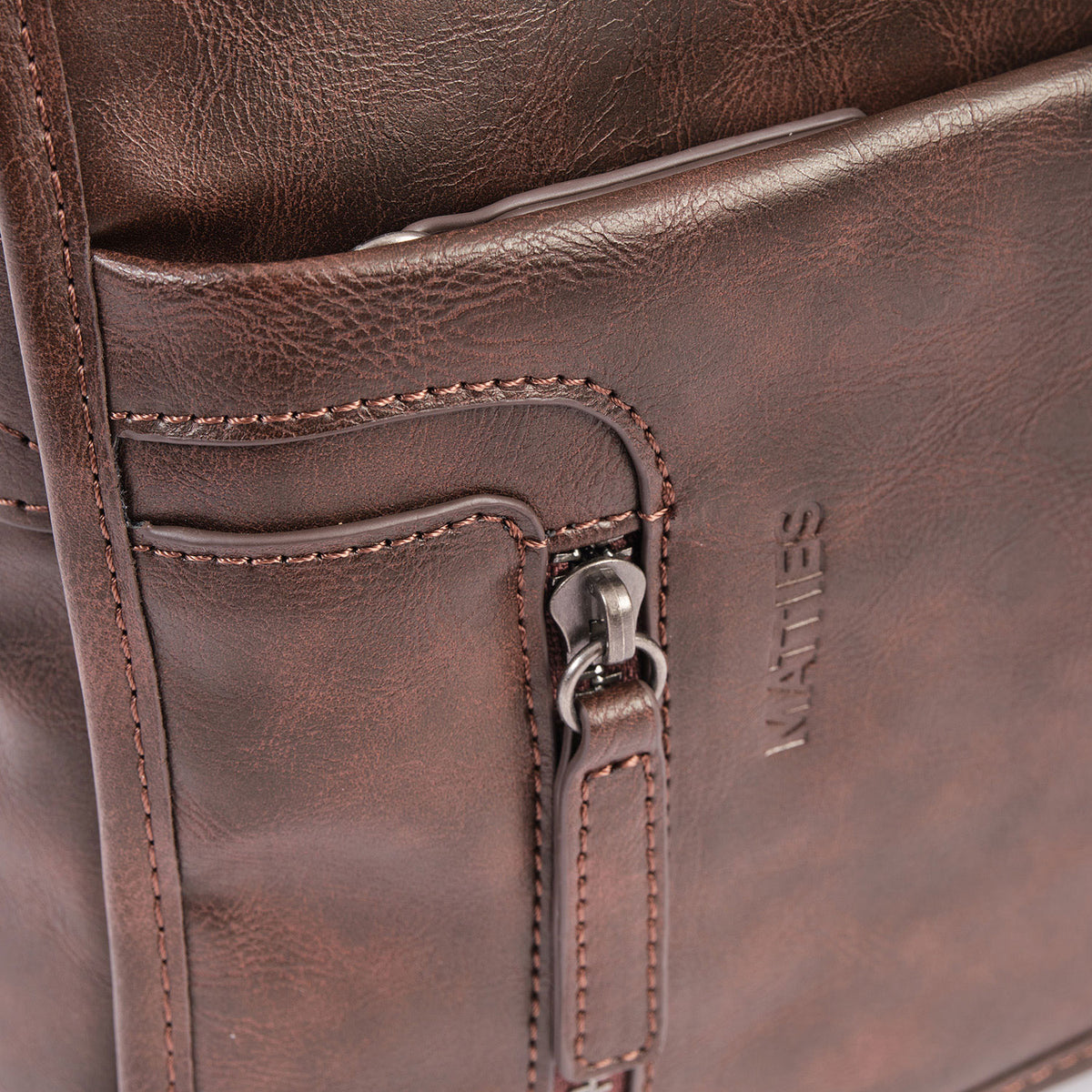 Bolsa de mensageiro para homem, linha Youth. 21x22x07 cm