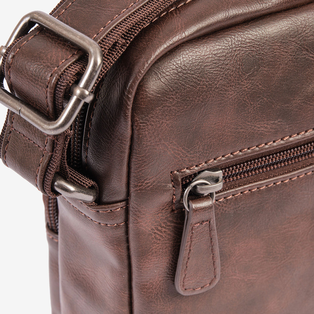 Bolsa de ombro para homem, linha Youth. 19x24x7,5 cm