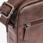 Bolsa de ombro para homem, linha Youth. 19x24x7,5 cm