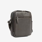 Bolsa de mensageiro para homem, preta, da linha Pioneer Leather. 18x21 cm