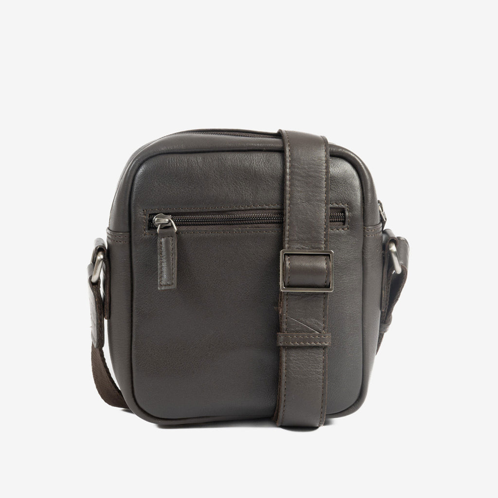 Bolsa de mensageiro para homem, preta, da linha Pioneer Leather. 16x19 cm