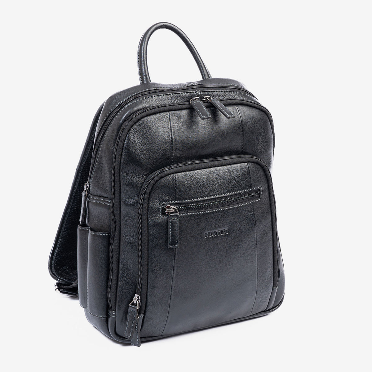 Mochila preta para homem da linha Pioneer Leather Series. 27x36x09 cm