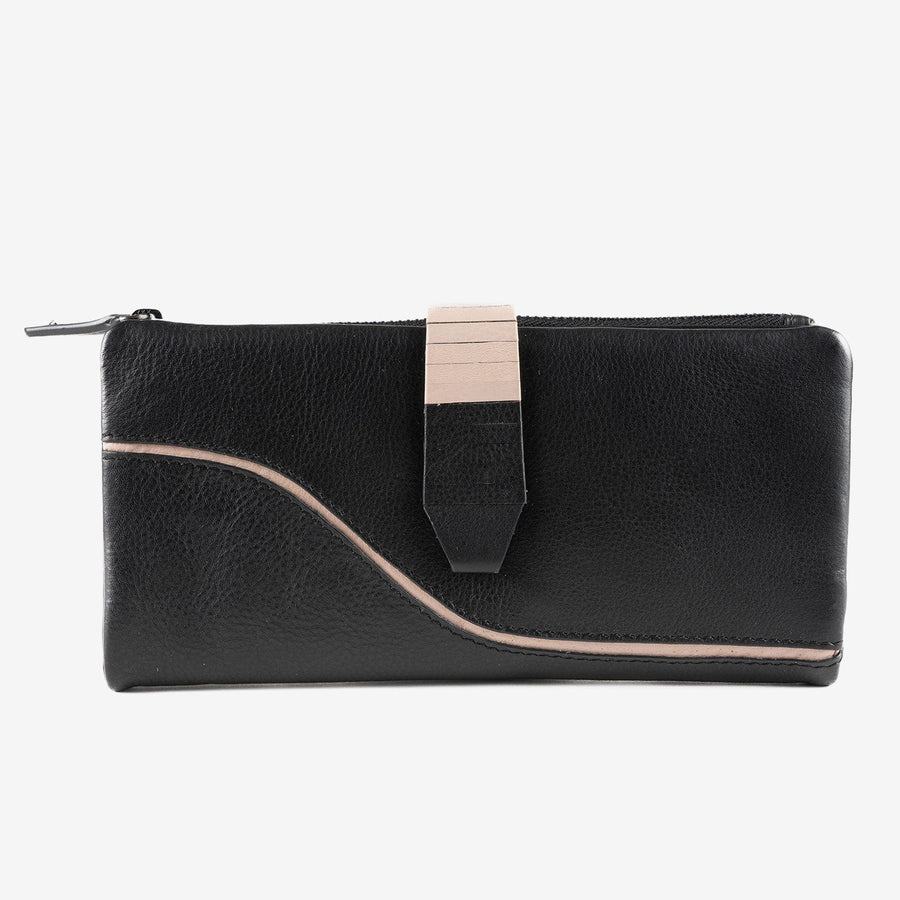 Carteira de senhora em pele, linha Line Leather. 19,5 x 10 cm