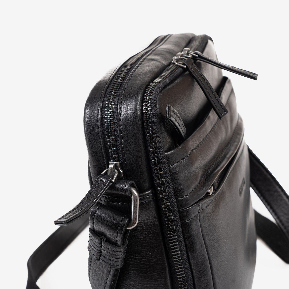BOLSO BANDOLERA PARA HOMBRE, COLECCIÓN COW SILKY/LEATHER. 19x24 cm - Matties Bags
