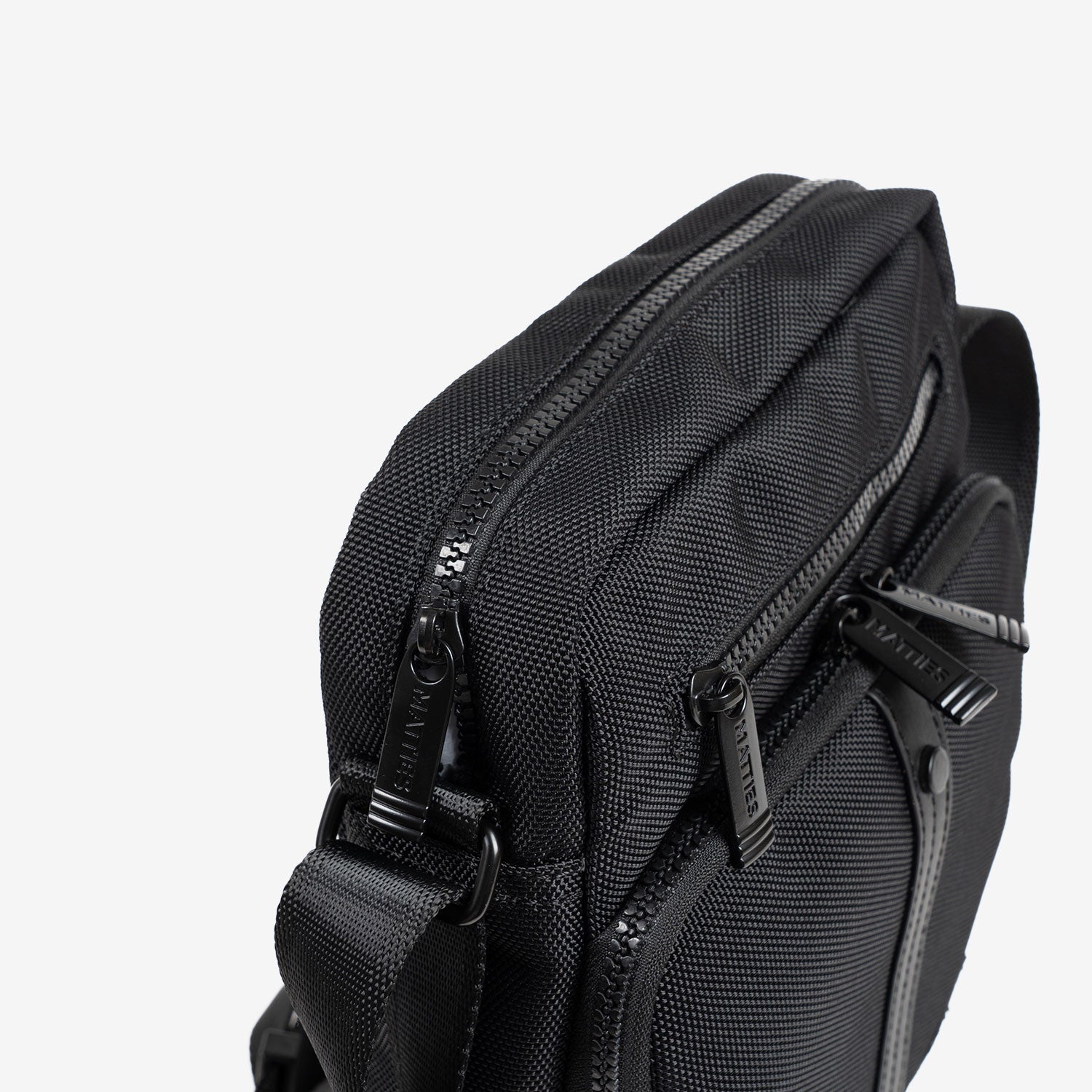 BOLSO BANDOLERA PARA HOMBRE, COLECCIÓN FABRIC. 21x26x07 cm - Matties Bags