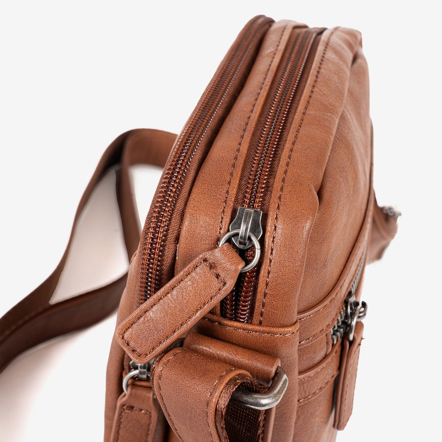 Bolso bandolera para hombre, Colección juvenil. 17x22 cm - Matties Bags