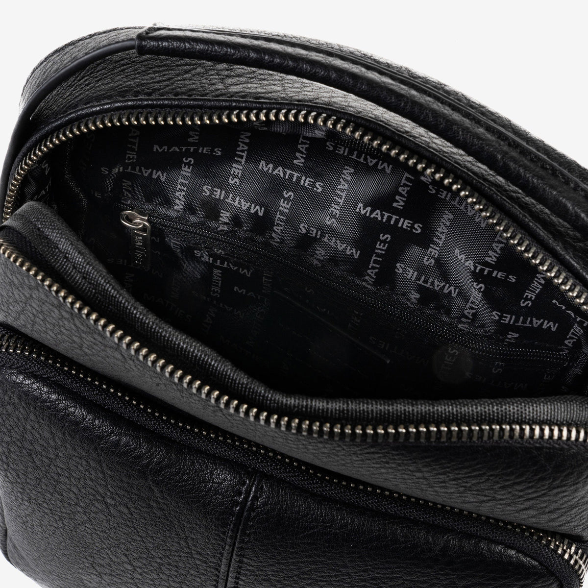 BOLSO BANDOLERA PARA HOMBRE, COLOR Negro, COLECCIÓN NEW NAPPA. 19x24x06 cm - Matties Bags
