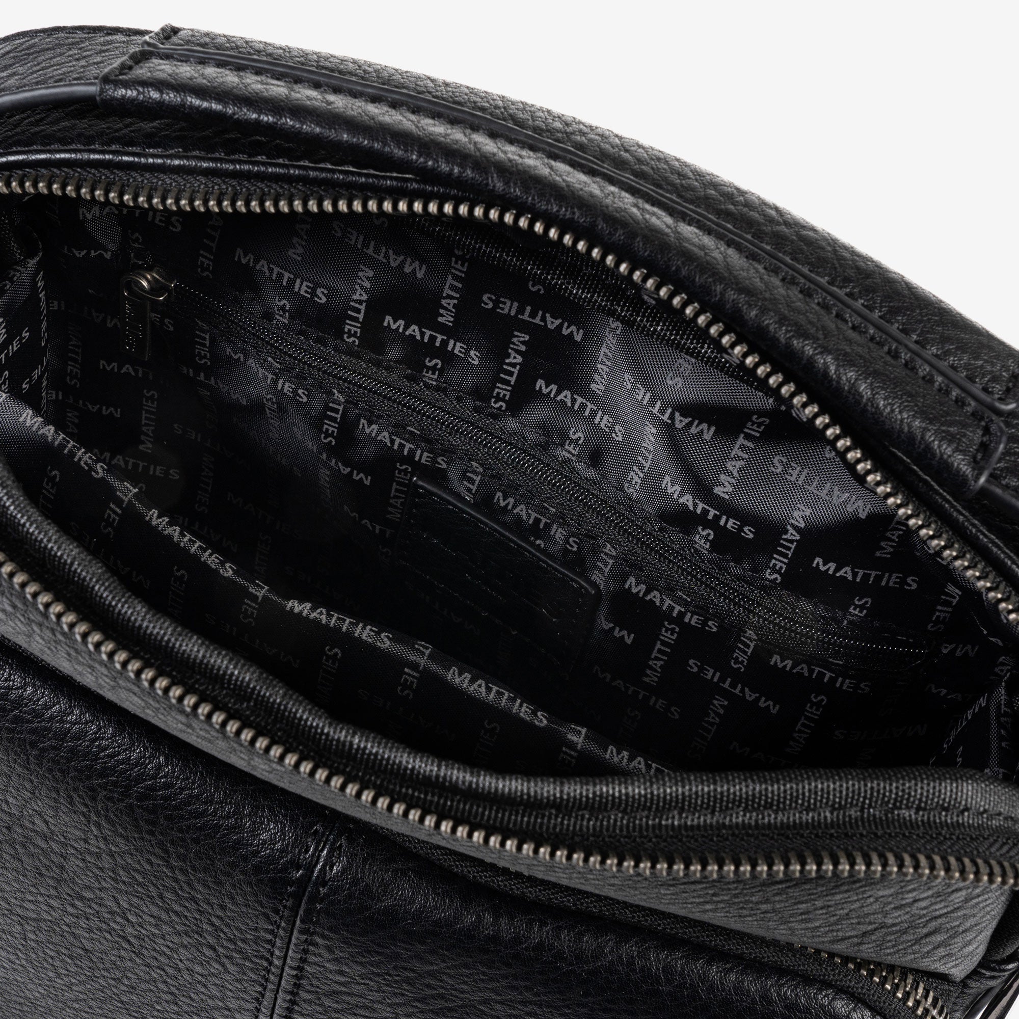 BOLSO BANDOLERA PARA HOMBRE, COLOR Negro, COLECCIÓN NEW NAPPA. 23x29x07 cm - Matties Bags