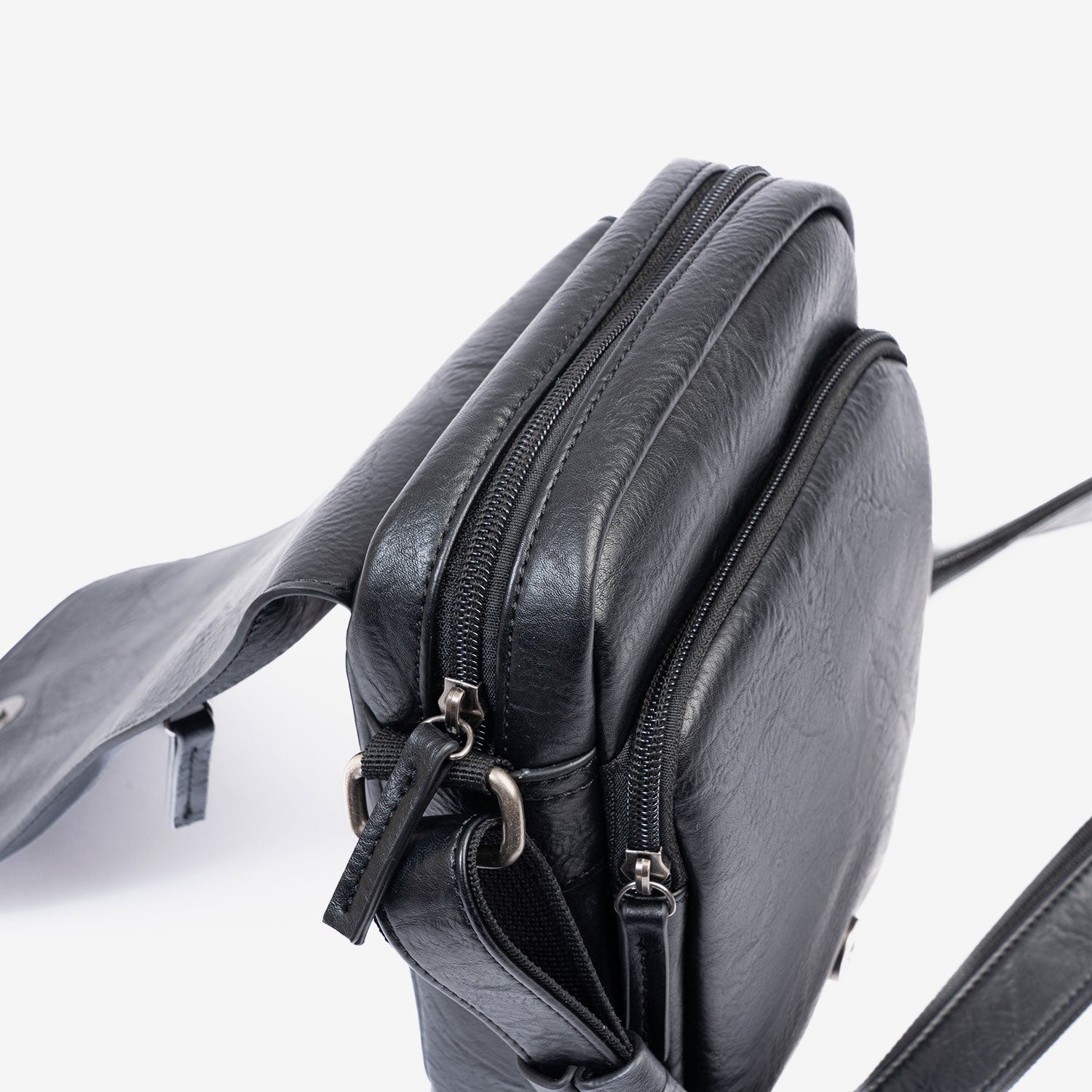 Bolso bandolera para hombre, Serie Classic Sport. 17x22 cm - Matties Bags