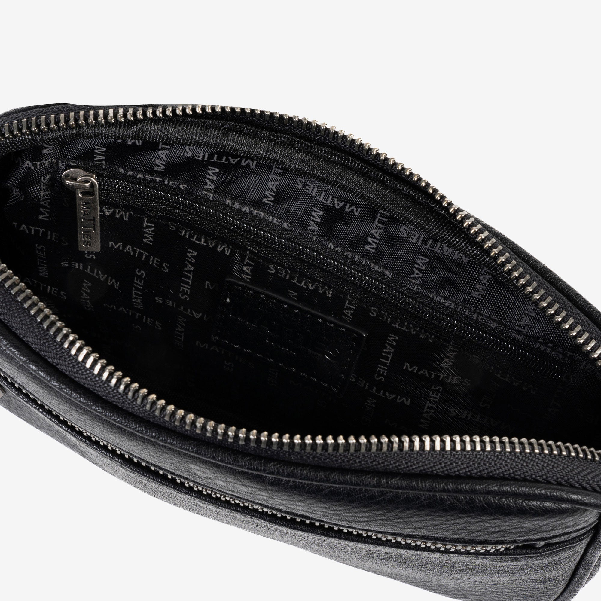 BOLSO PEQUEÑO DE MANO, COLOR Negro, COLECCIÓN NEW NAPPA. 21x14x2.5 cm - Matties Bags