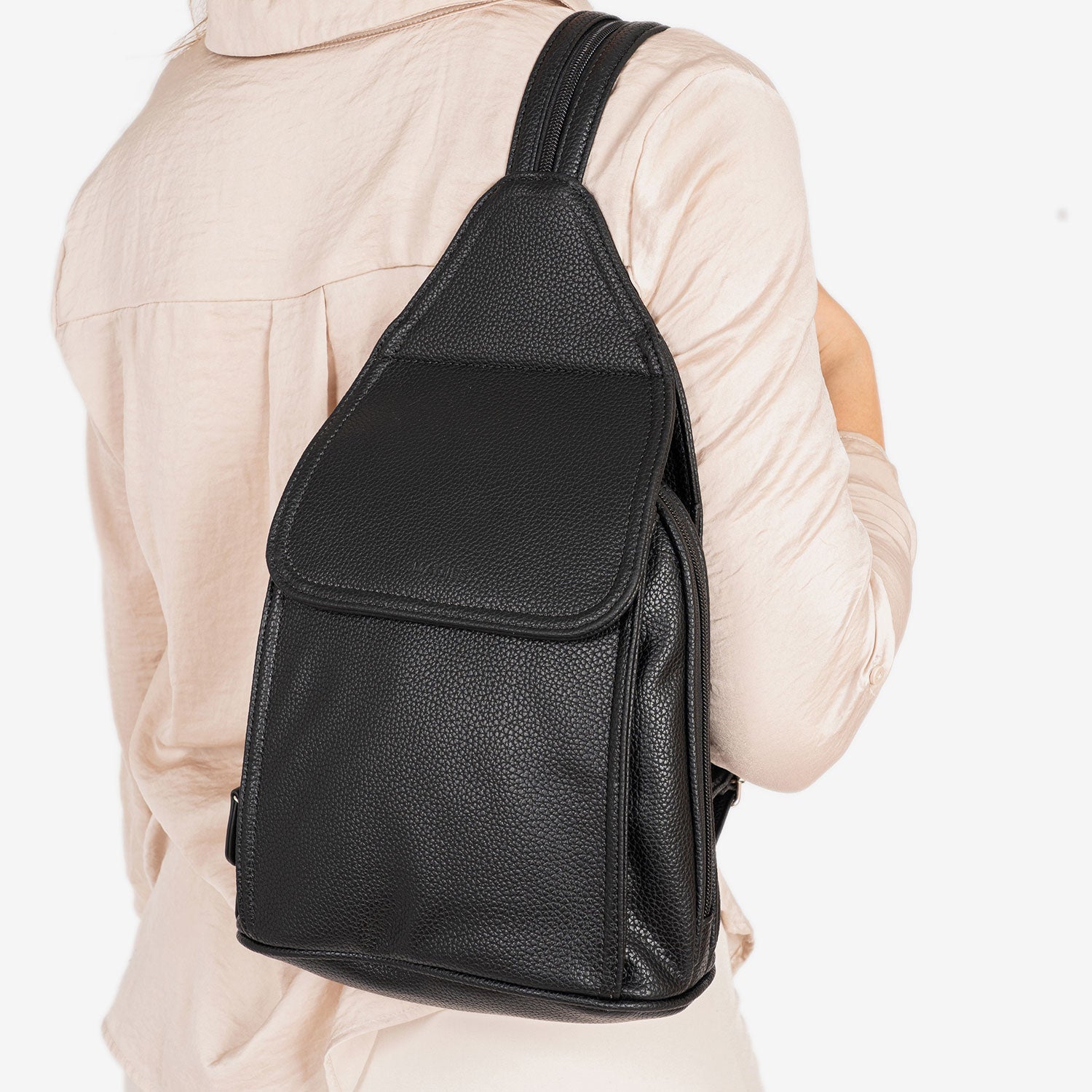 MOCHILA DE MUJER, SERIE REUNION. 26x27x12 cm - Matties Bags