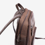 Mochila para hombre, Serie Juvenil. 27x36x09 cm - Matties Bags