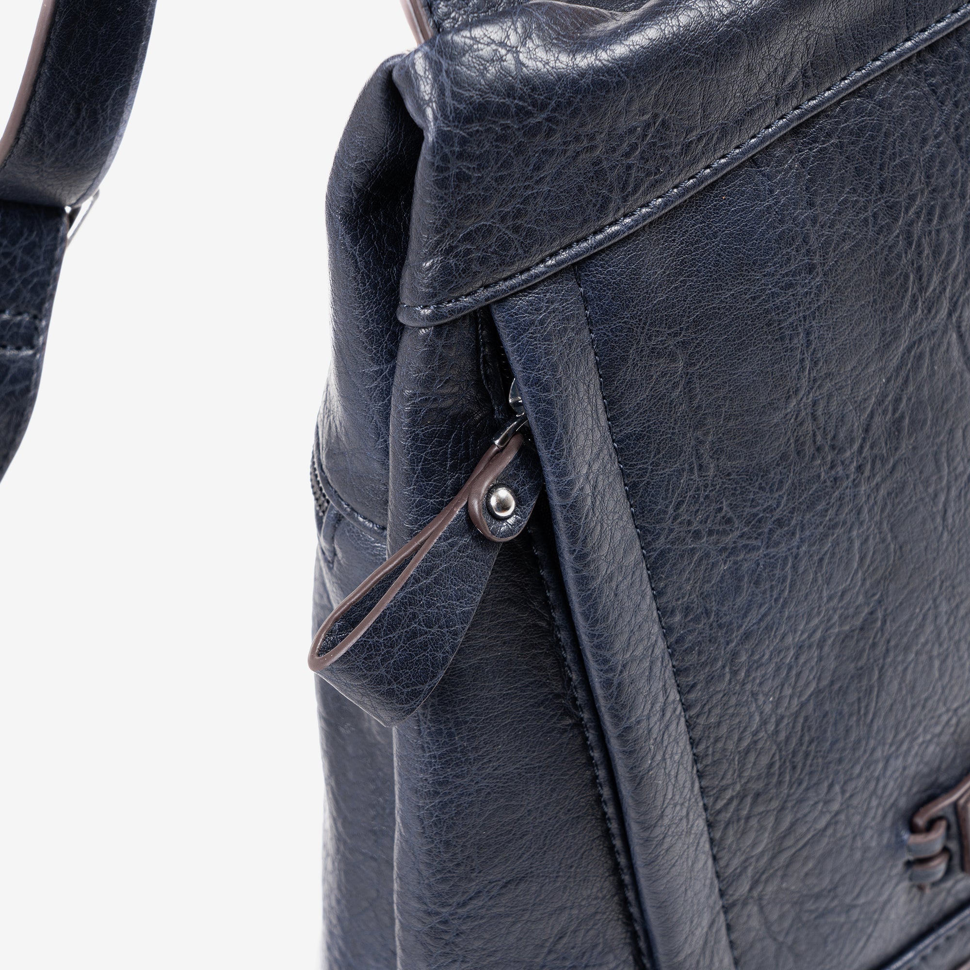 Mochila para mujer, Serie mochilas sport. 30x30x11 cm - Matties Bags