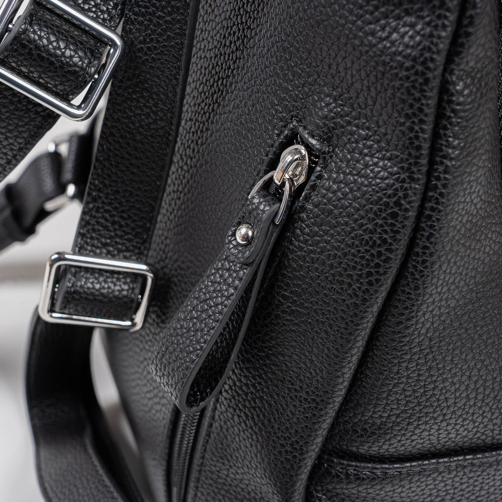 Mochila para mujer, Serie reunion. 24x30x12 cm - Matties Bags
