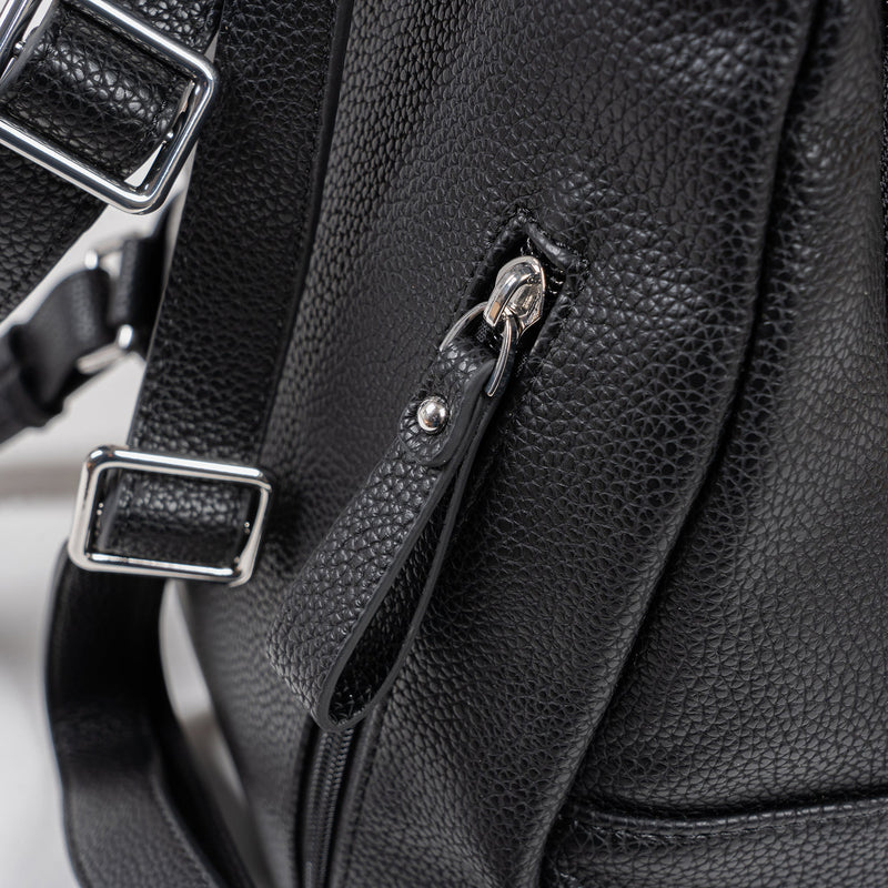 Mochila para mujer, Serie reunion. 24x30x12 cm - Matties Bags