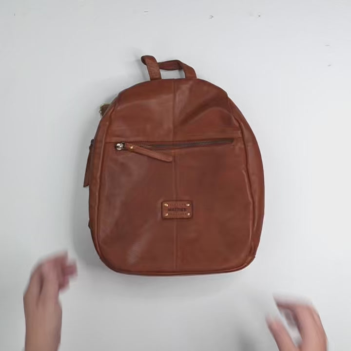 Mochila de senhora em pele lavada, 24x31x09 cm