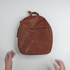 Mochila de senhora em pele lavada, 24x31x09 cm