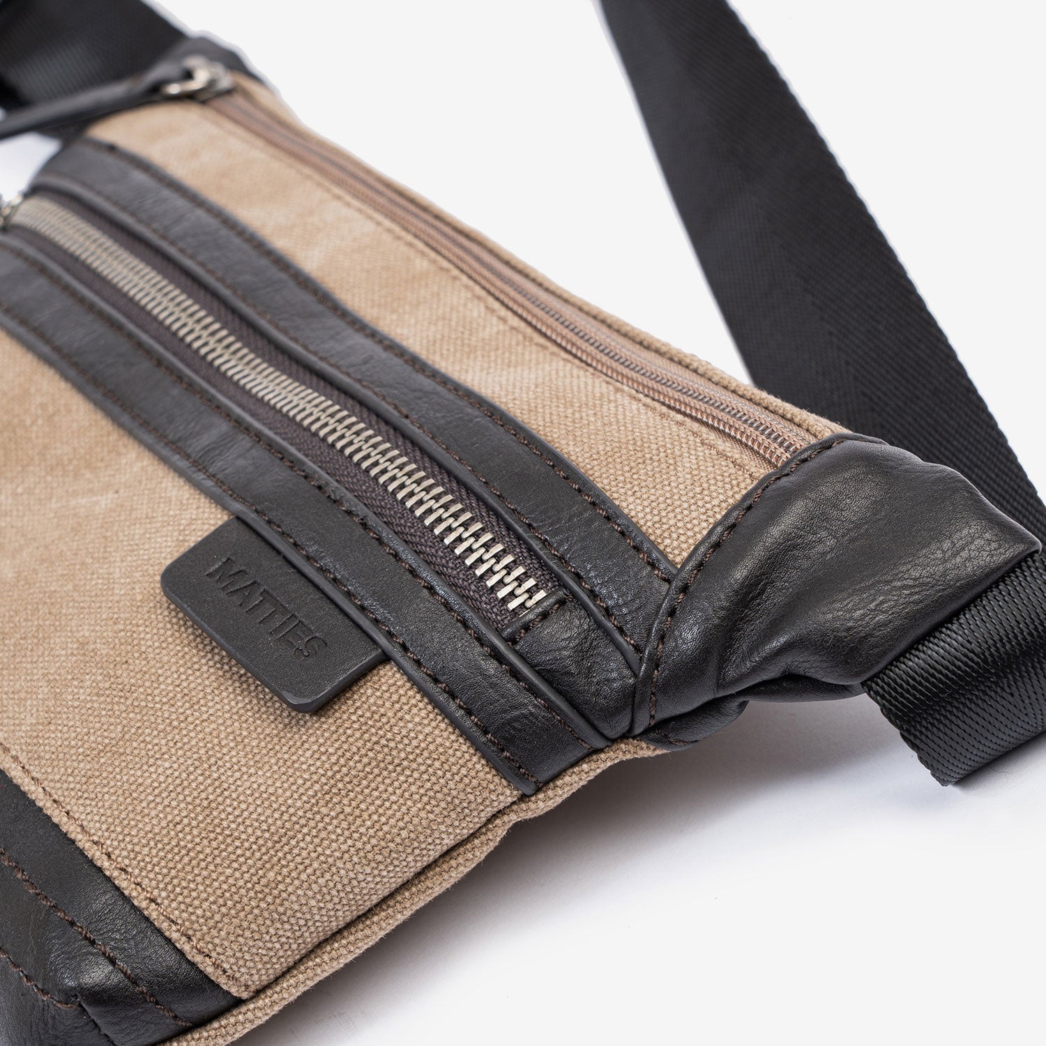 Riñonera para hombre , color marrón, Serie Lona. 28x15.5 cm - Matties Bags