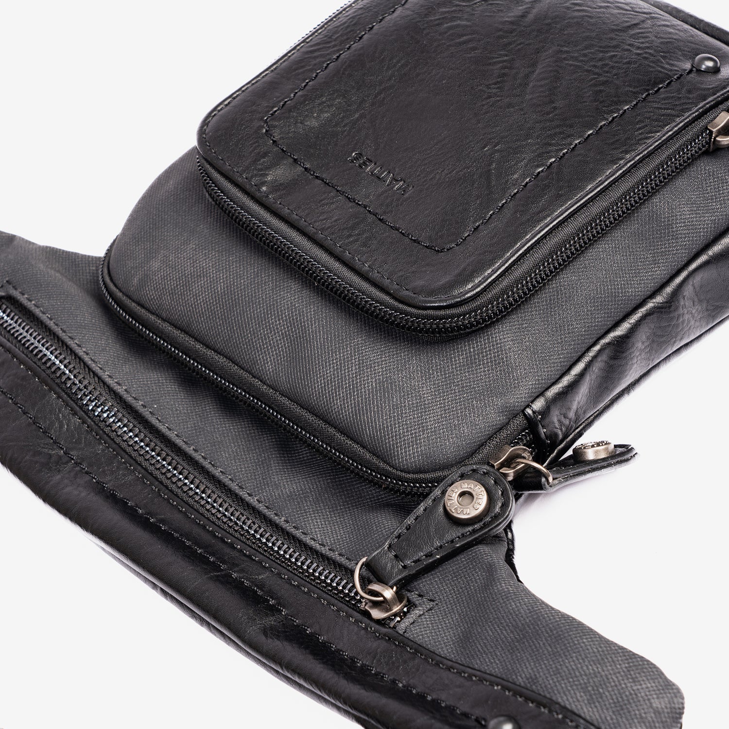 Riñonera para hombre, Serie Juvenil. 16x25 cm - Matties Bags