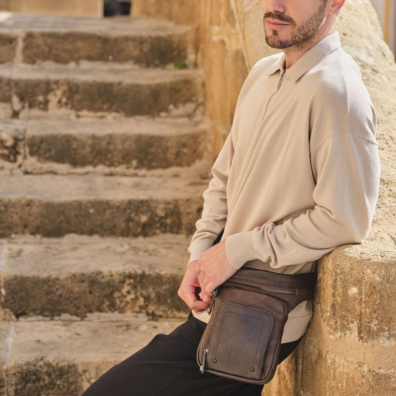 Riñonera para hombre, Serie Juvenil. 16x25 cm - Matties Bags