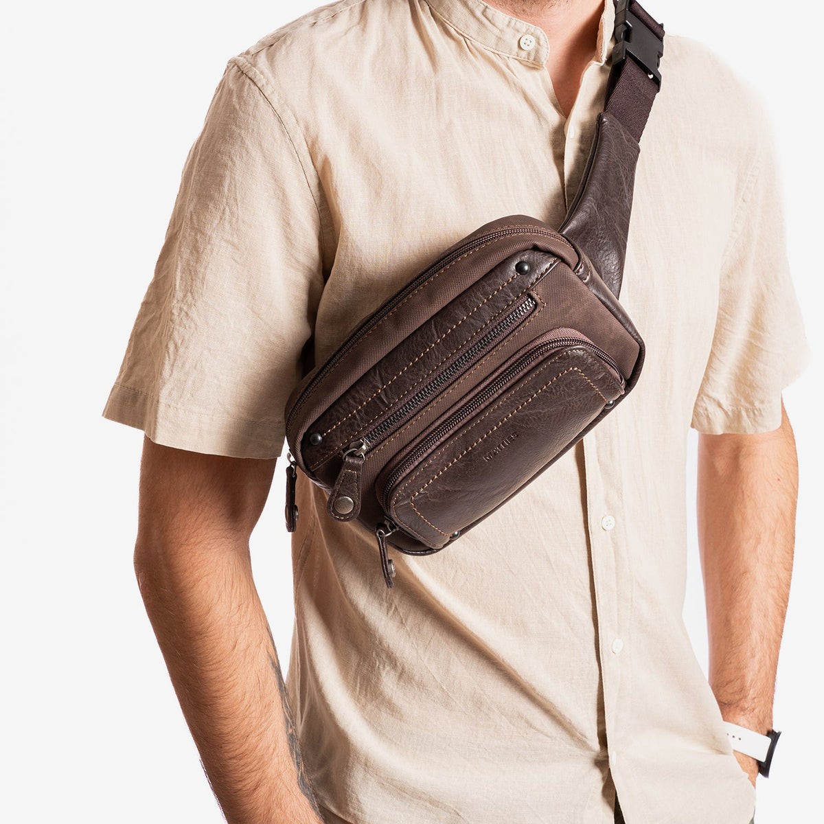 Riñonera para hombre, Serie Juvenil. 21x14 cm - Matties Bags